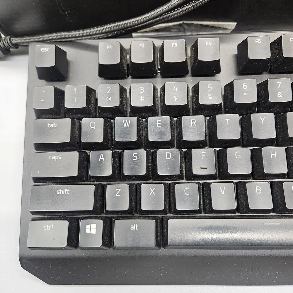 Razer BlackWidow Elite Mechanical Gaming Keyboard W Logitech G502 Mouse Tested